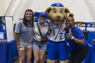VC Staff with Wildcat